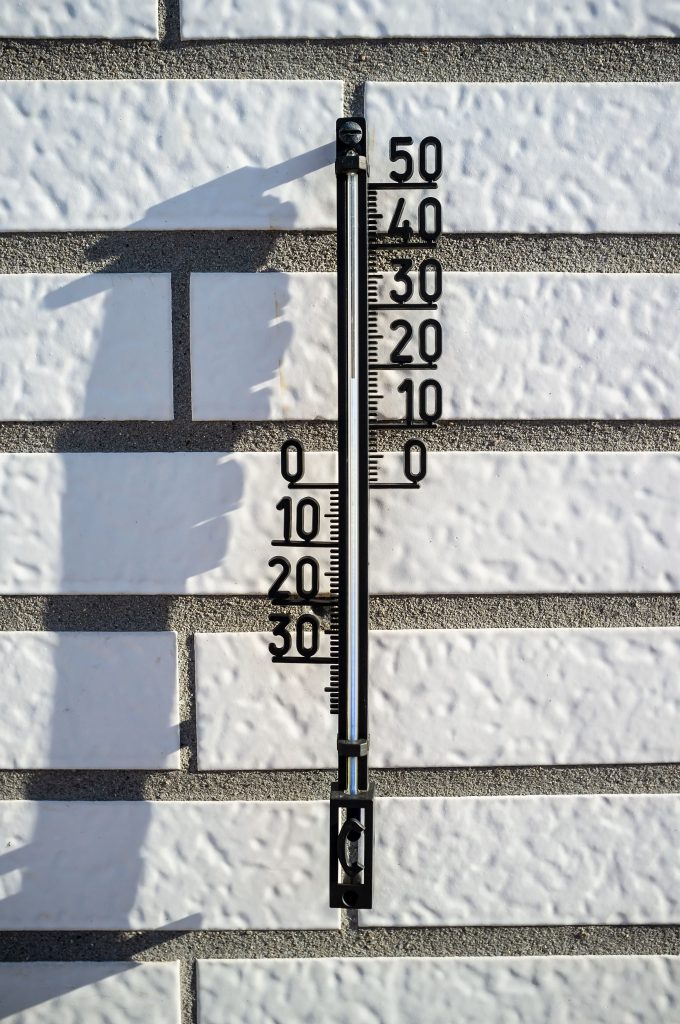 outdoor temperature device