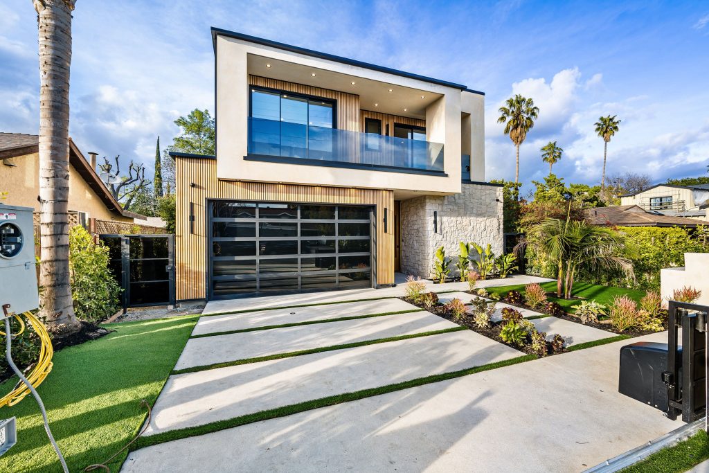 modern house with fiberglass garage door